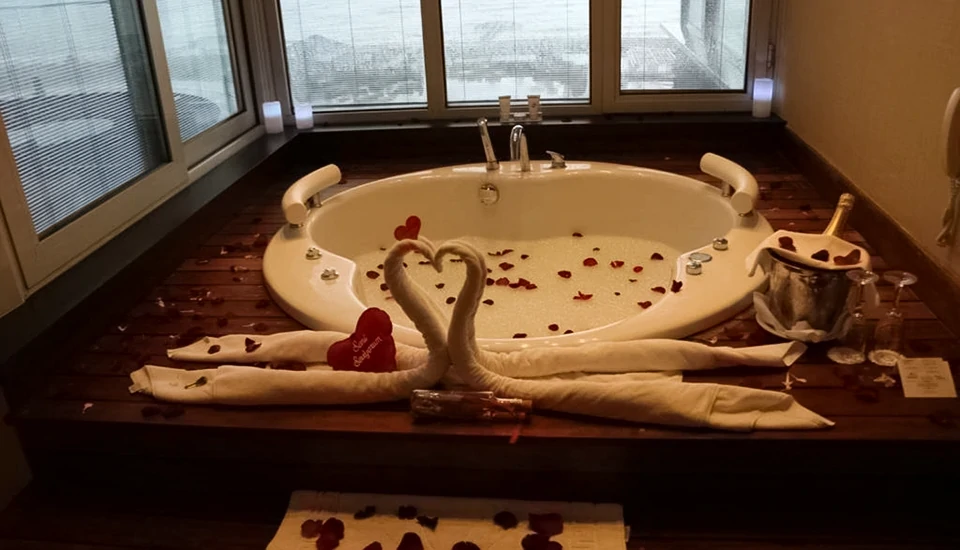 هتل لیماک لارا دلوکس آنتالیا